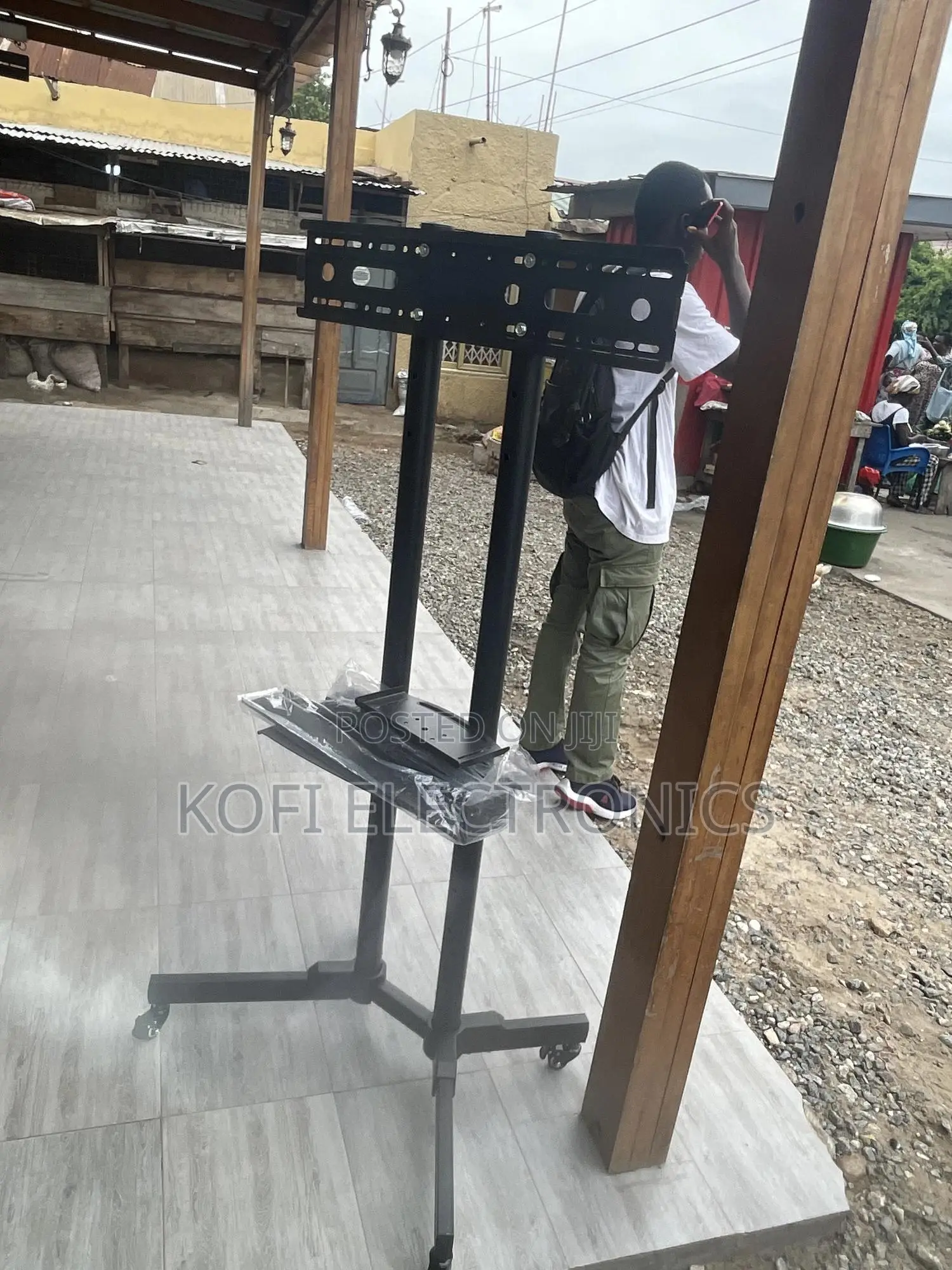 For Meeting Room or Class Room 32-70inches Trolley Stand