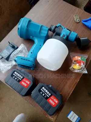 Chargeable Spraying Machine