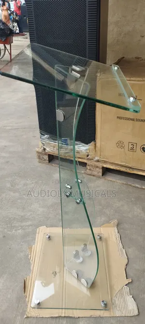 Photo - Glass Pulpit