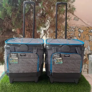 Igloo Maxcold Fusion 36-Can Roller Bag