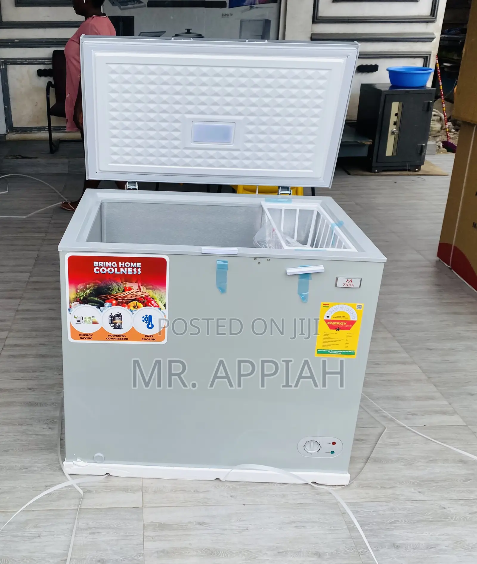 Latest Zara 260s 200L Single Door Chest Freezer.