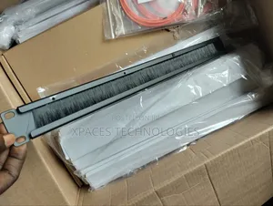 19'' 1U Rack Mount Brush Plate, Rack Cable Management