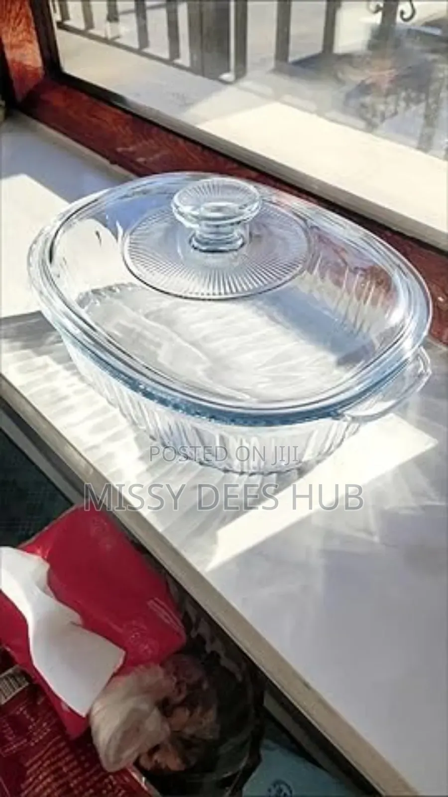 1.8 Oval Tempered Glass Casserole Dish With Lid
