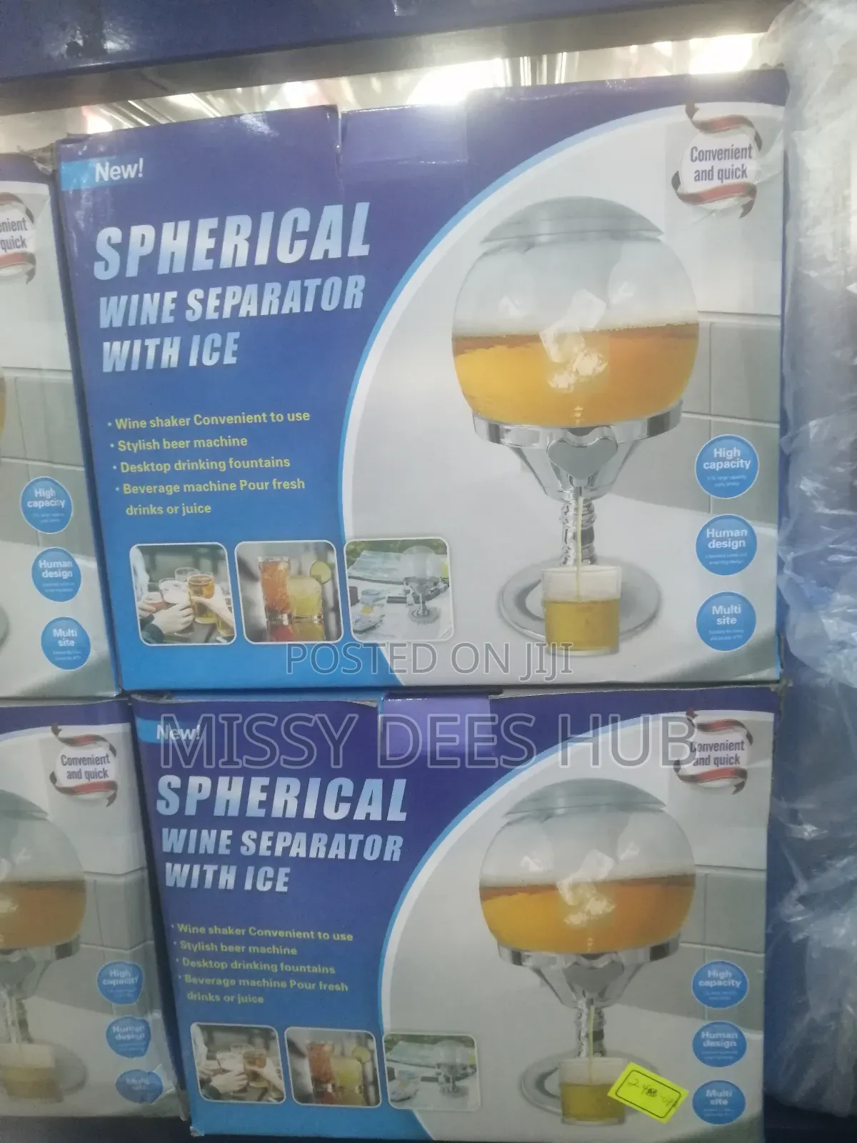 Spherical Drinks Dispenser With Ice Chamber