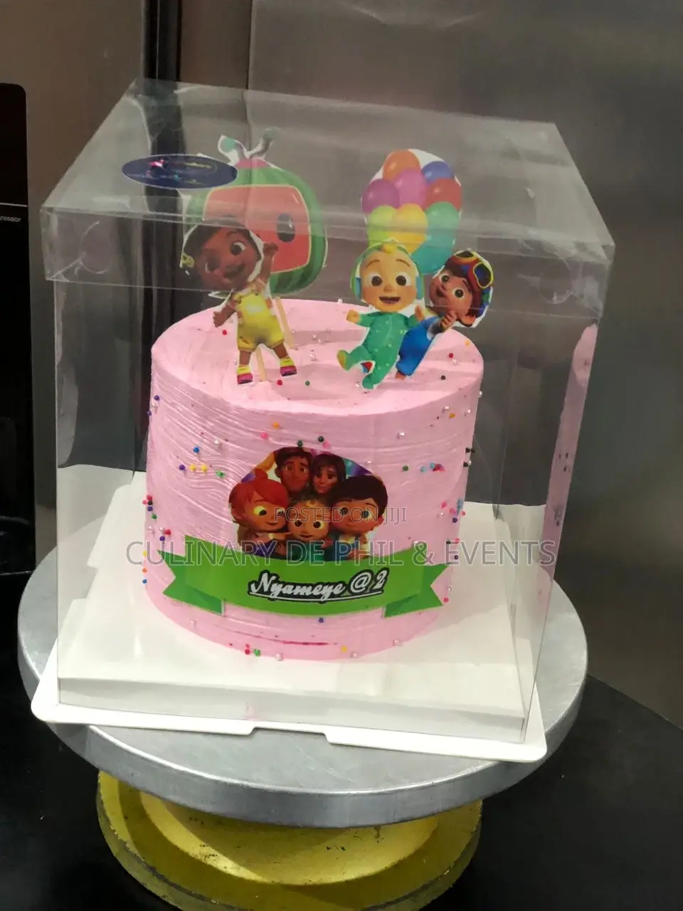 6inches 2layers of Cocomelon Cake