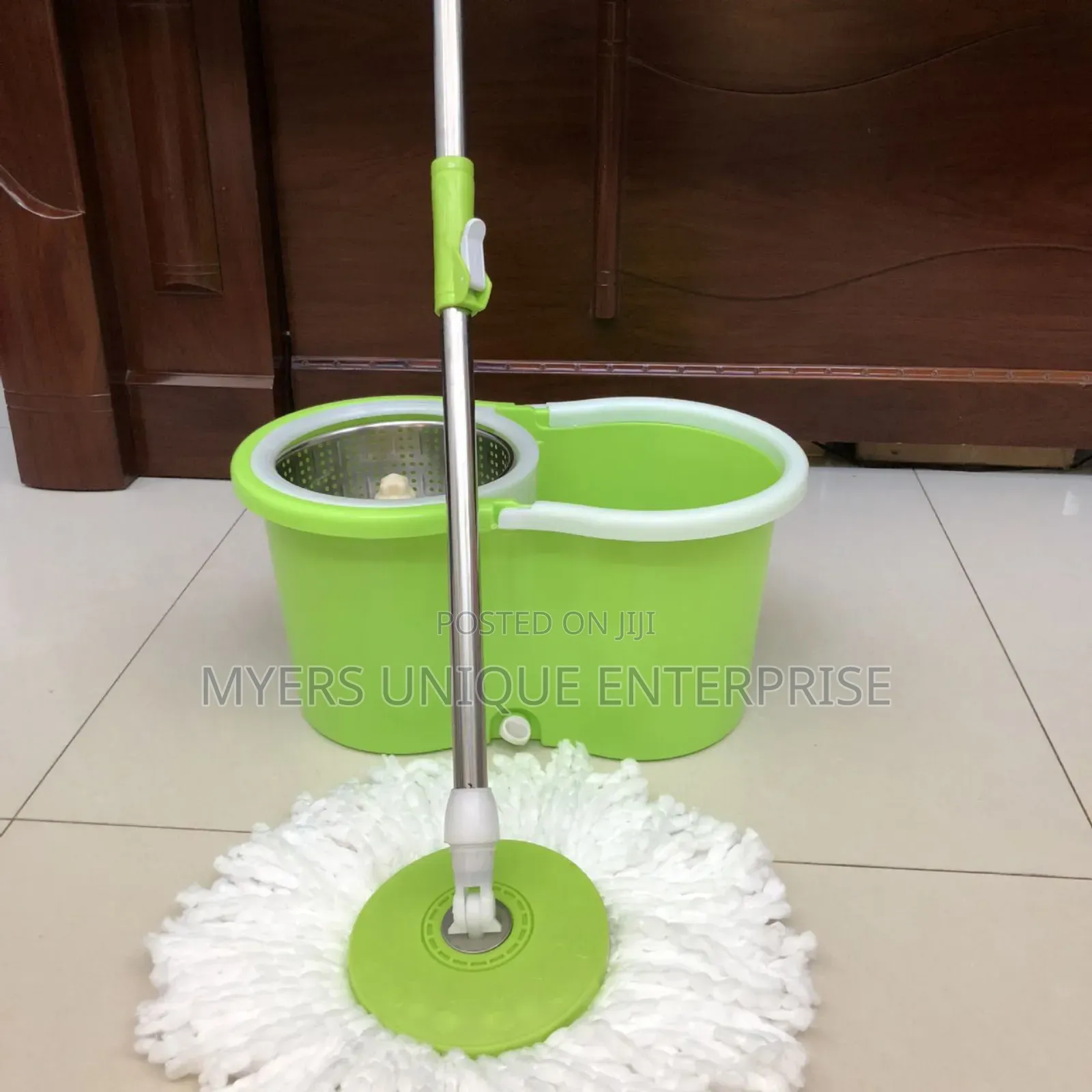 Best 360 Spin Mop Bucket With 2 Mop Heads