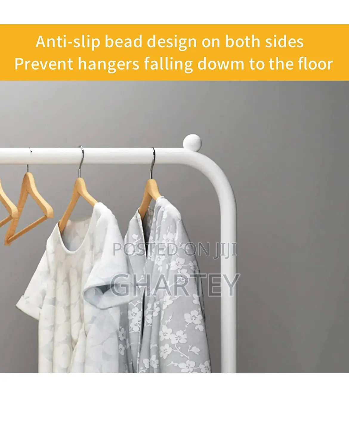 Portable Clothes Hanging Rack, Bottom Shelves