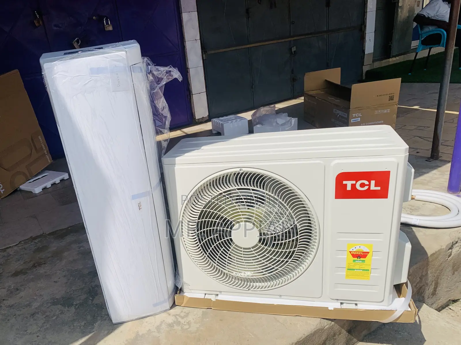 Uniquely Designed TCL Split Type Inverter 2.0hp Ac.