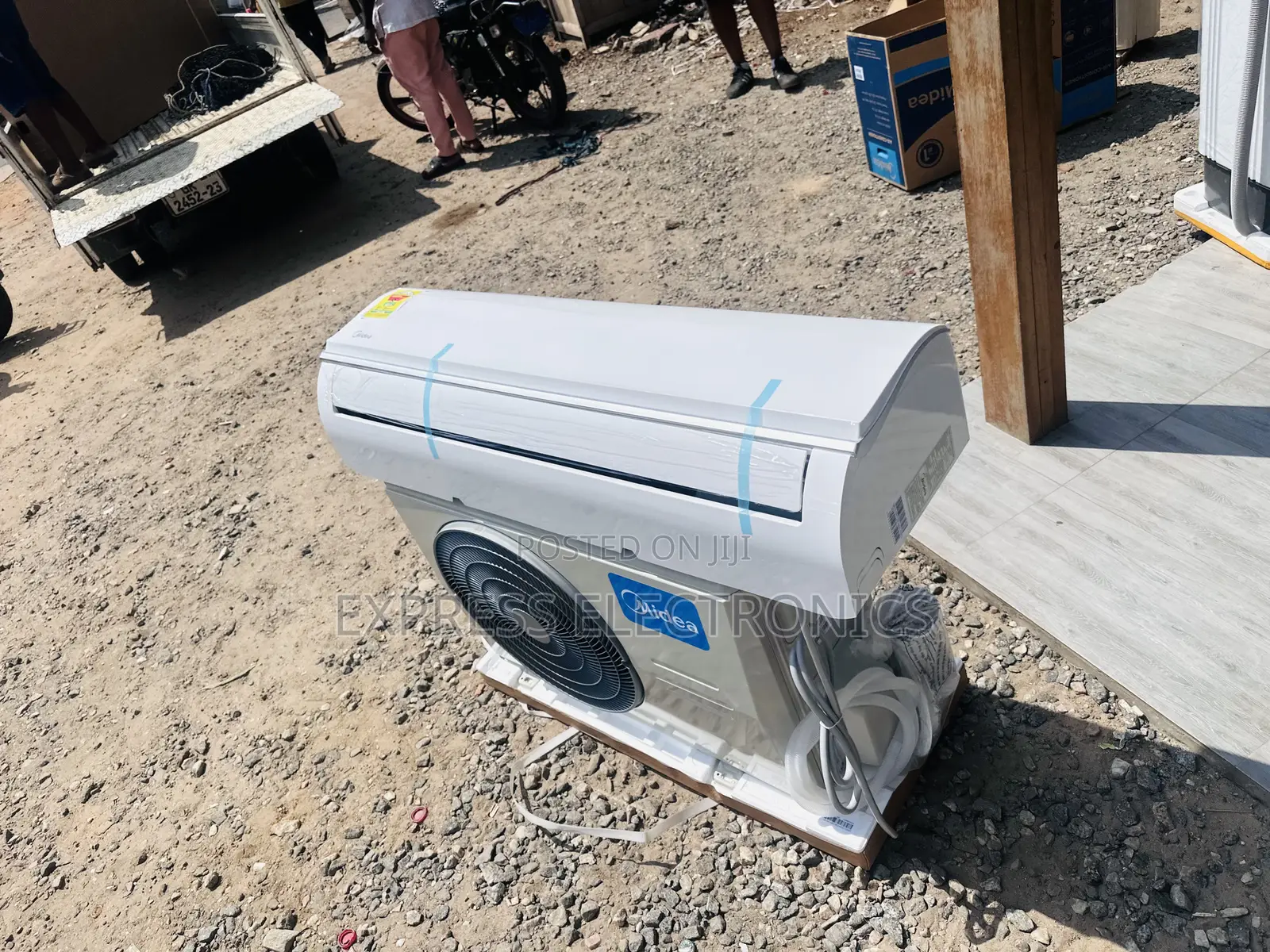 MSAF-24CRN1. 2.5hp Split R410 Gas Midea