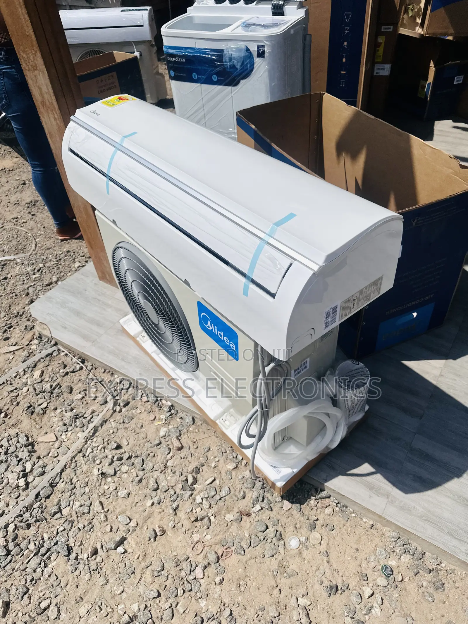 Midea Inverter 1.5hp Split Gas White ___.