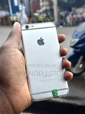 Apple iPhone 6 16 GB Silver