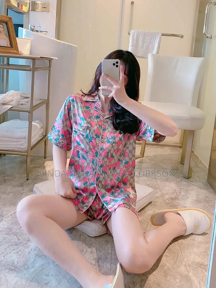 Ladies Sleep Wear