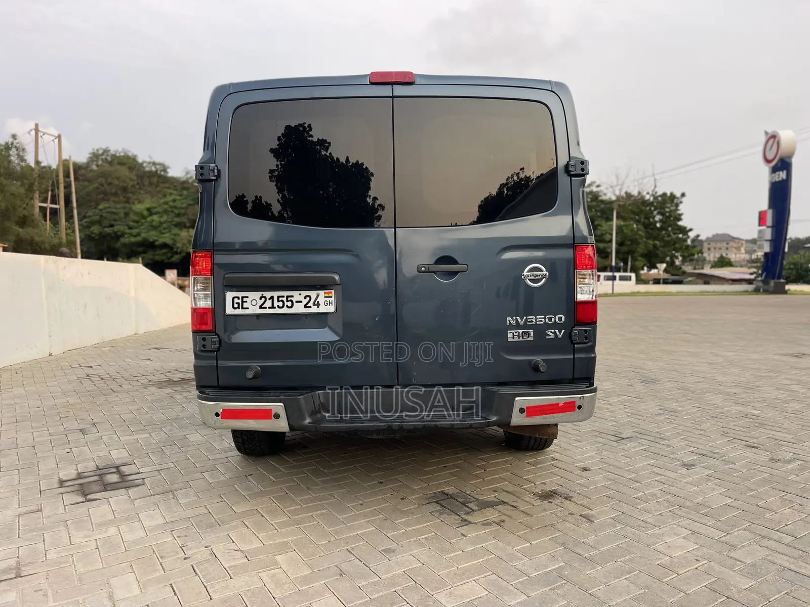 Nissan Caravan (Urvan) 2014 Blue