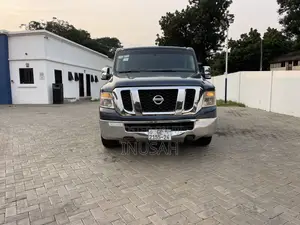 Nissan Caravan (Urvan) 2014 Blue