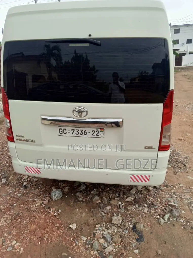 Toyota Hiace for Rent - 14 Seater