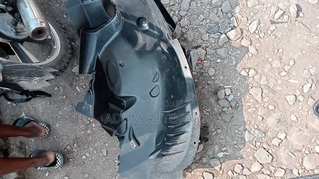 Mercedes Benz C300 Mudguard Pair