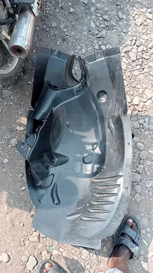 Mercedes Benz C300 Mudguard Pair