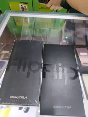 New Samsung Galaxy Z Flip4 512 GB Black