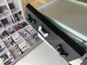 Ps4 PRO With 5 Latest Games