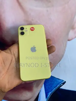 Apple iPhone 11 64 GB Yellow