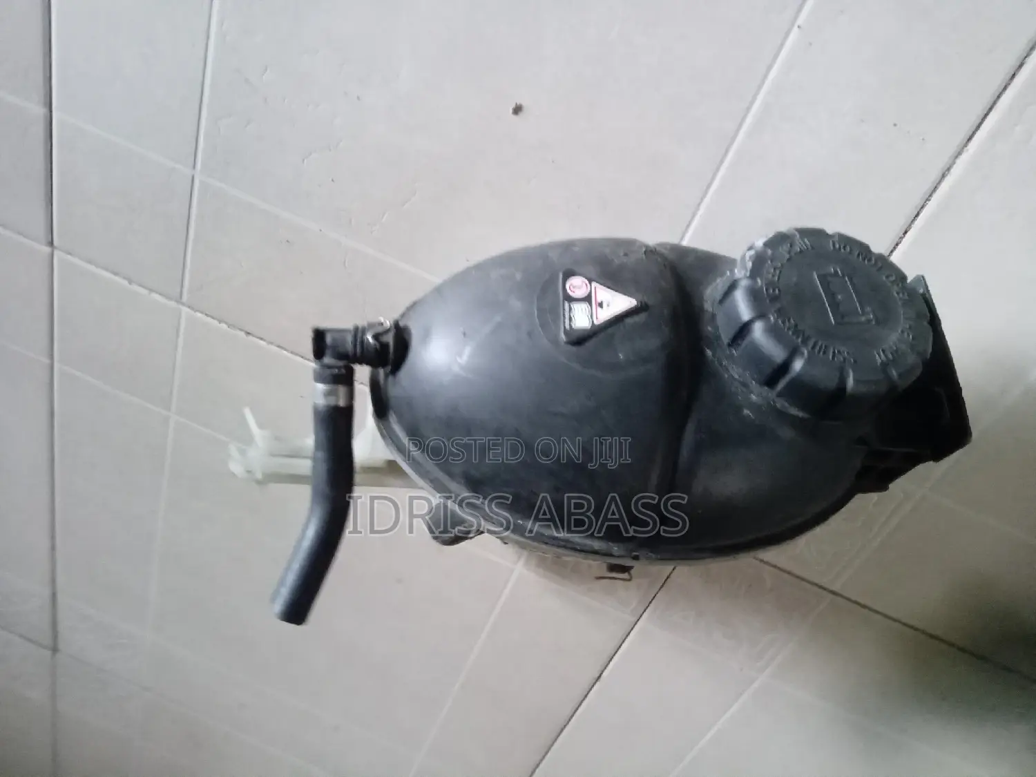 Reservoirs for Mercedes Benz W204 and W205 C250 and C300