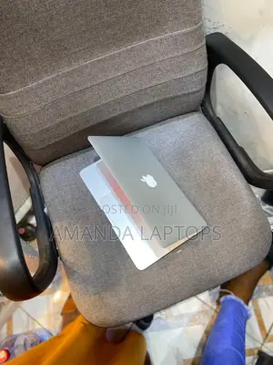New Laptop Apple MacBook Air 2014 4GB Intel Core I5 SSD 128GB
