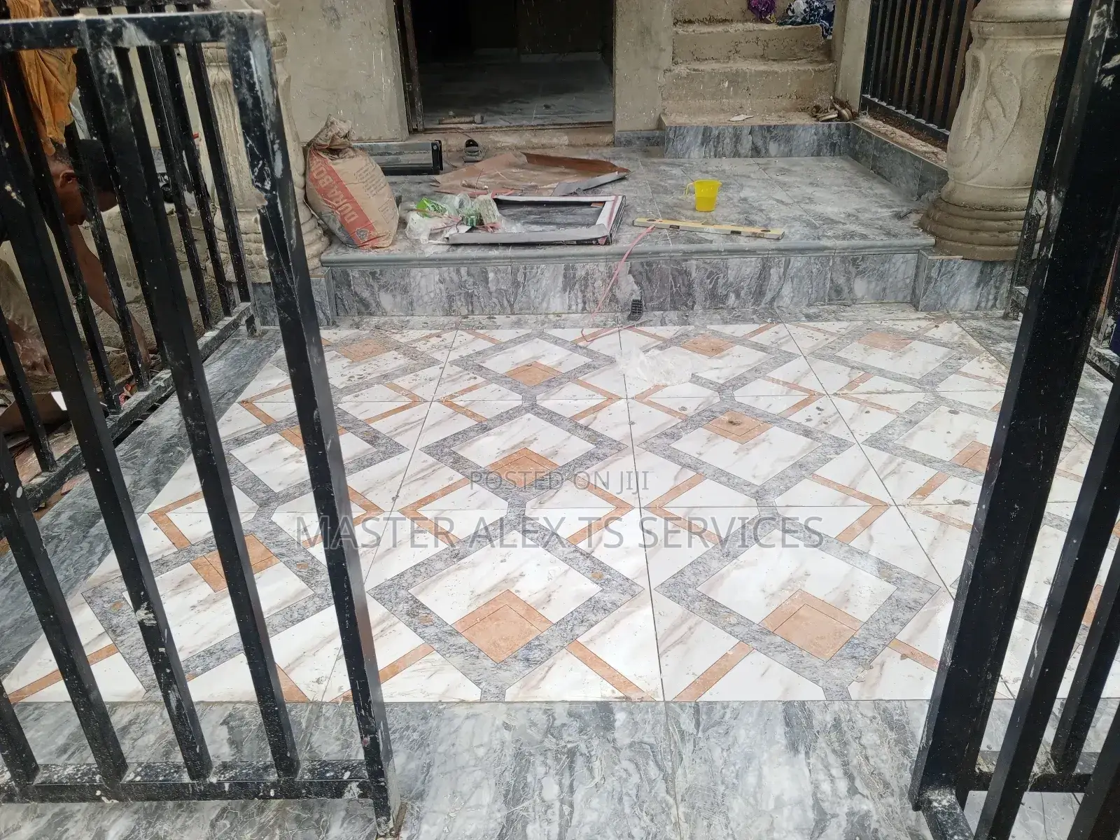 Tiling Masters (ALEX)