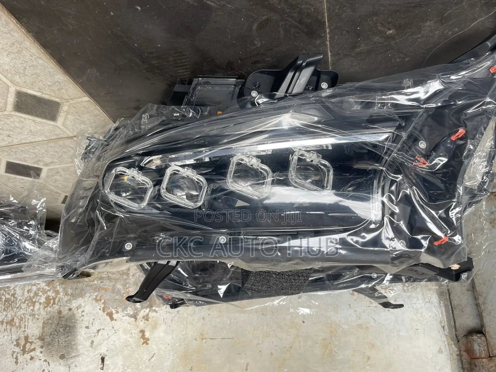 Land Cruiser Prado 2017 2018 2019 Headlamp