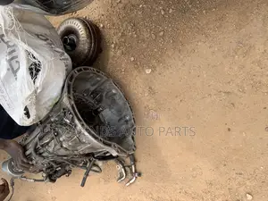 Toyota Tundra V8 Gear Box