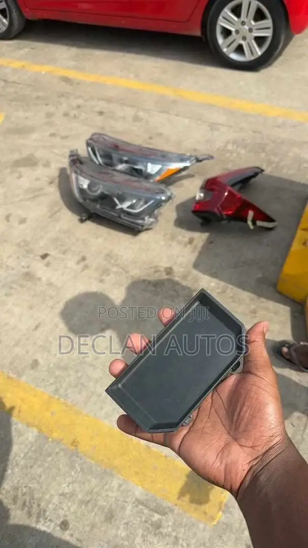 Honda CR-V 2021 Sensor Cover
