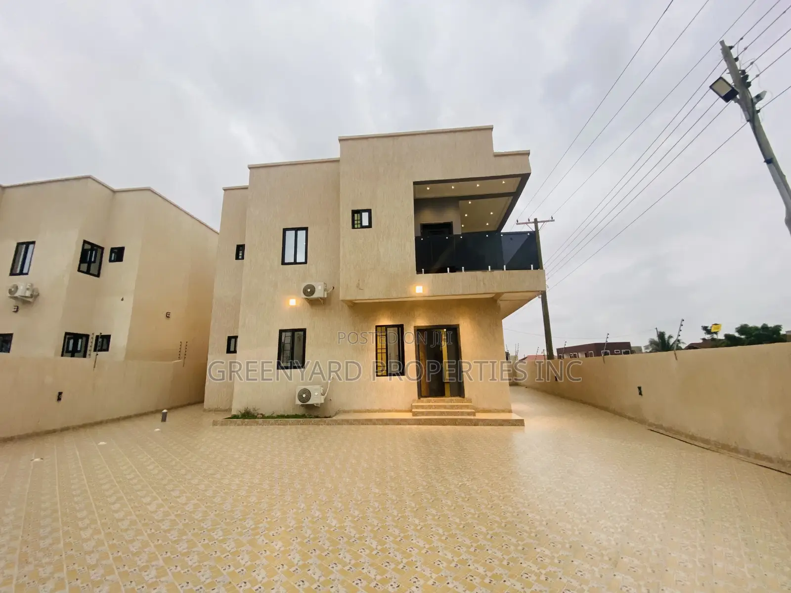 4bdrm House in East Legon for sale