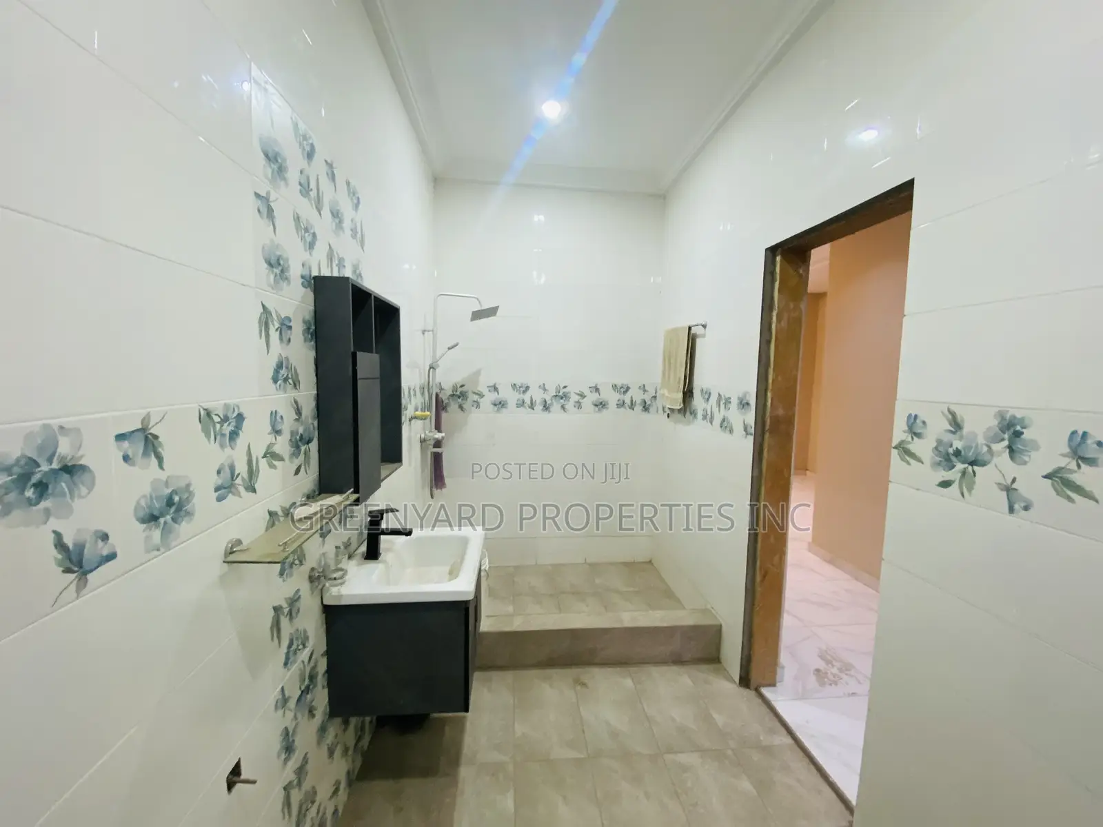 4bdrm House in East Legon for sale