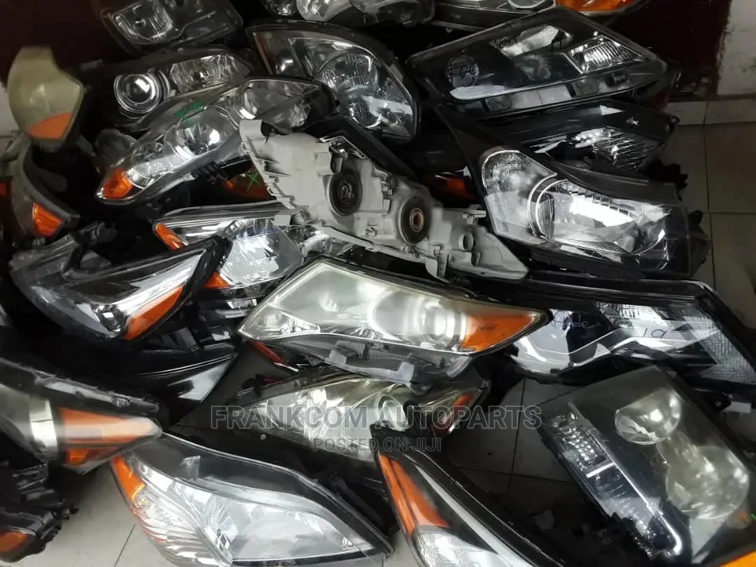 Deals In All Kinds Cars Headlights And Taillights.