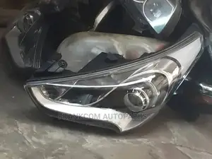 Deals In All Kinds Cars Headlights And Taillights.
