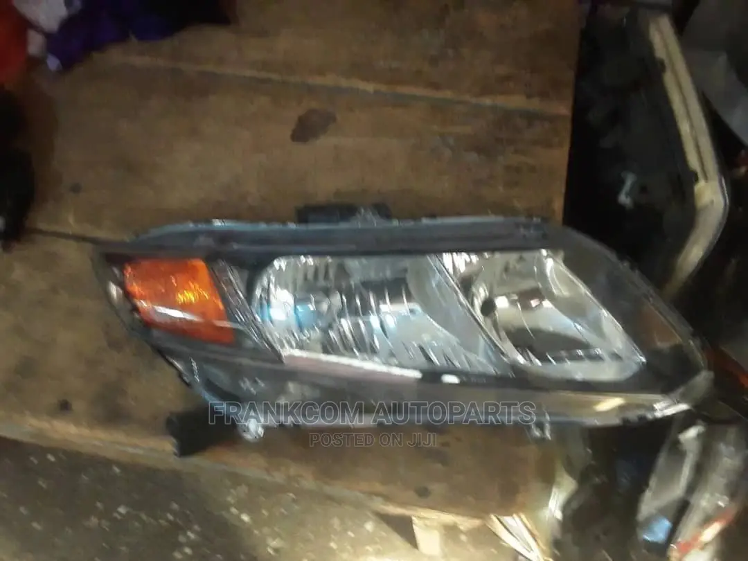 Deals In All Kinds Cars Headlights And Taillights.