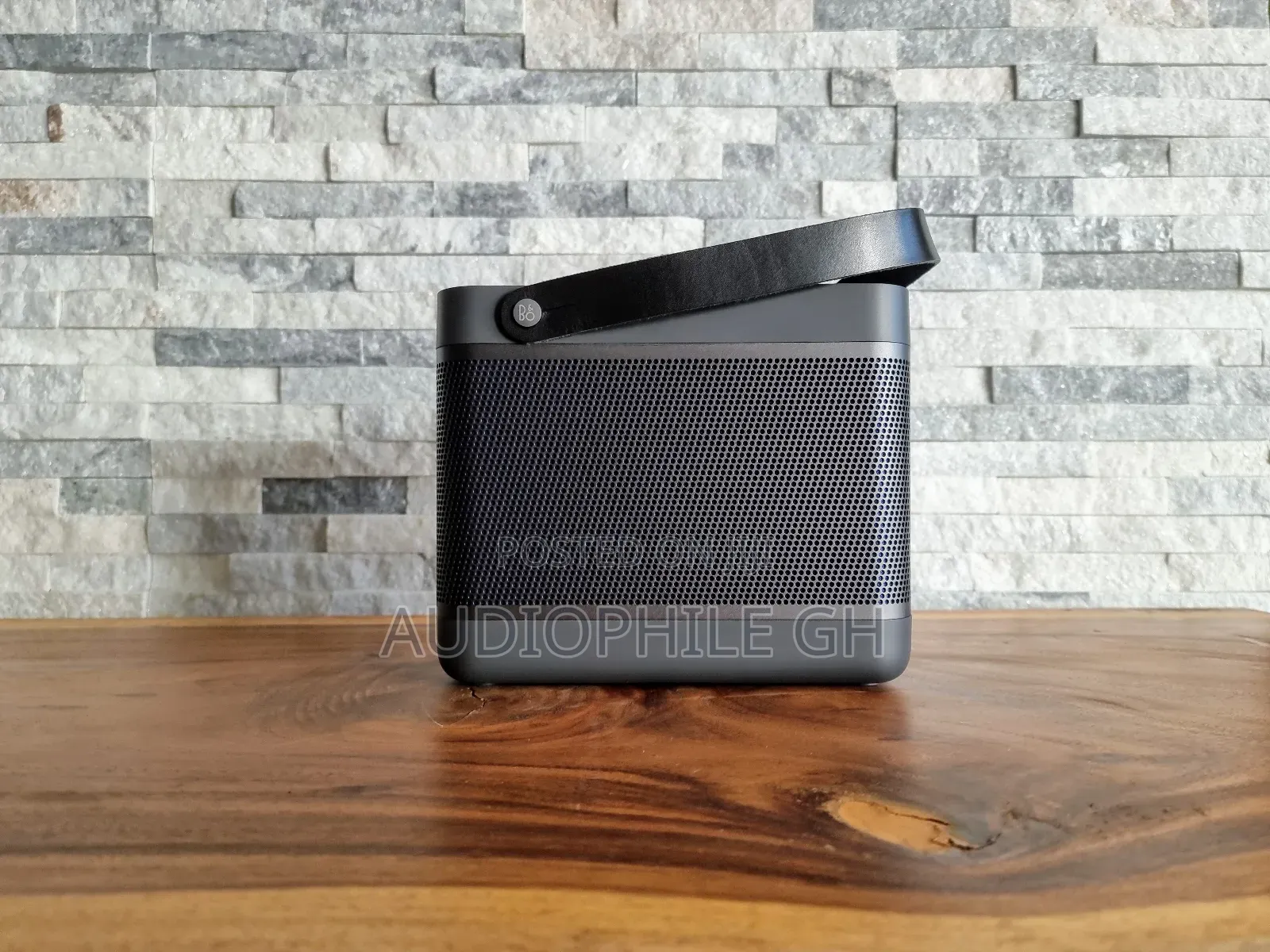 Bang Olufsen Beolit 20
Powerful Bluetooth Speaker