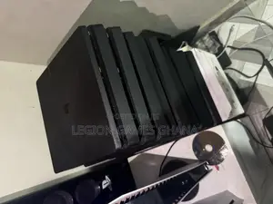 Playstation 4 Slim
