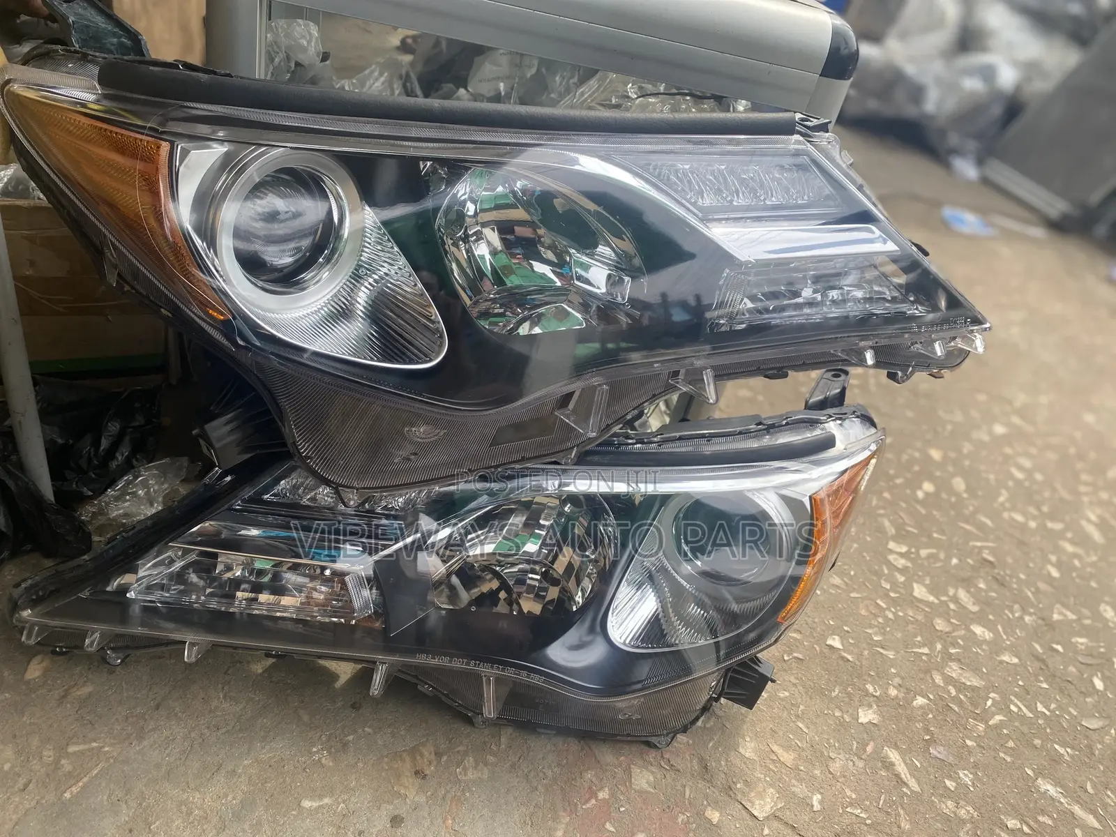 Toyota Rav4 2014 Headlight Used