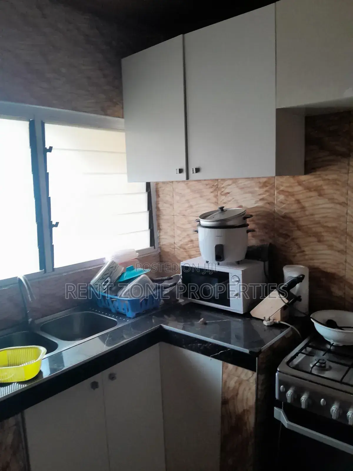 Fully Furnished 3bedrooms Apartments
