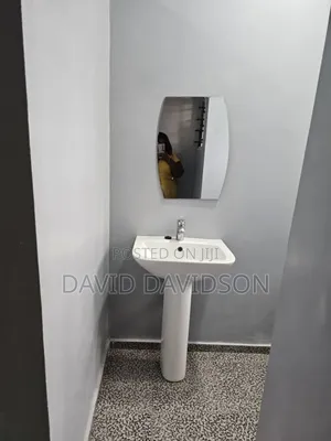 3bdrm Mansion in 3 Bedroom Self, Tema Metropolitan for rent
