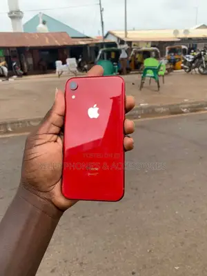 Apple iPhone XR 128 GB Red