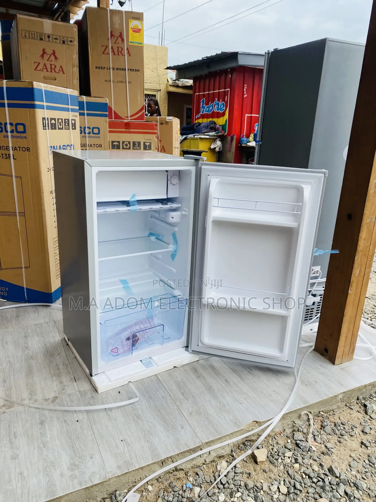 Original Zara 1-11s Single Door Table Top Refrigerator.