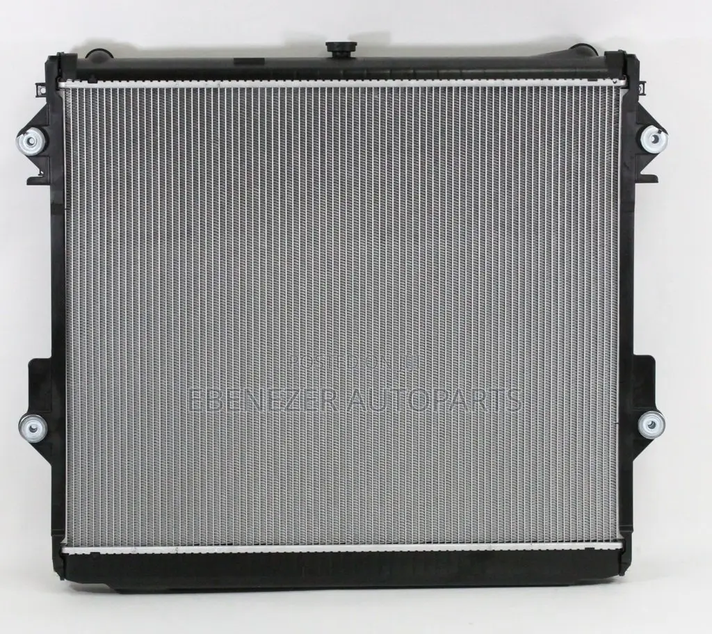 Land Cruiser Prado Radiator/Water Tank 2013 2014 2015 2016