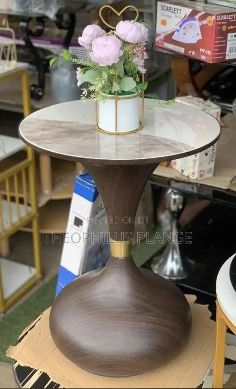 Mable Top Coffee Table, Side Table / Living Room Furniture