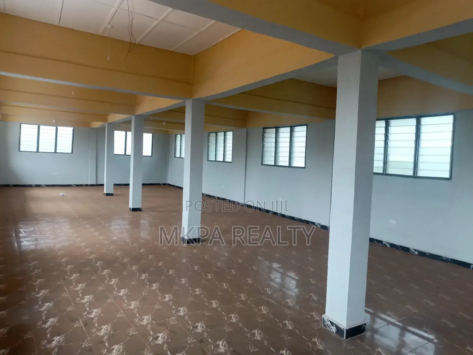 Top Space/Church/Office Space/Store for Rent