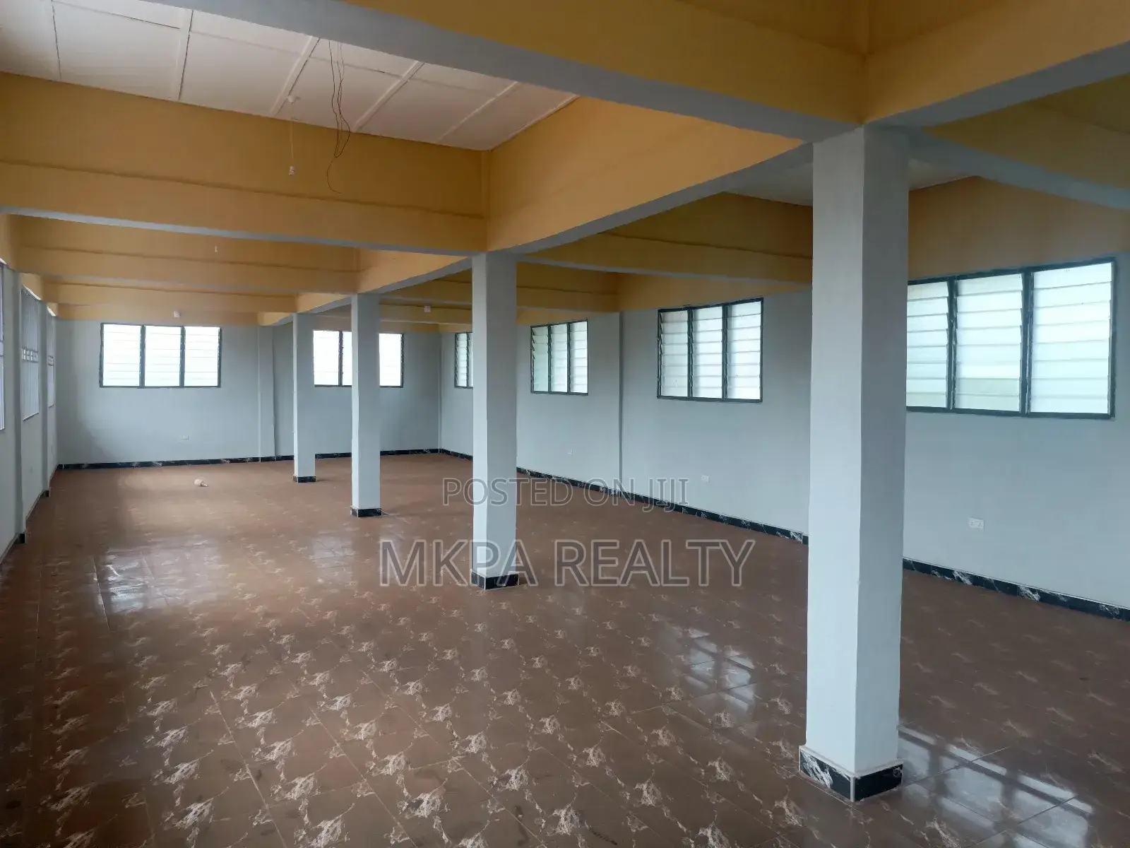 Top Space/Church/Office Space/Store for Rent