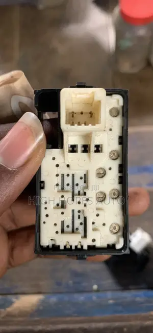 Window/Door Switch for All Cars Available