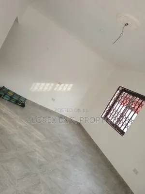 3bdrm House In Amrahia, Adenta For Sale