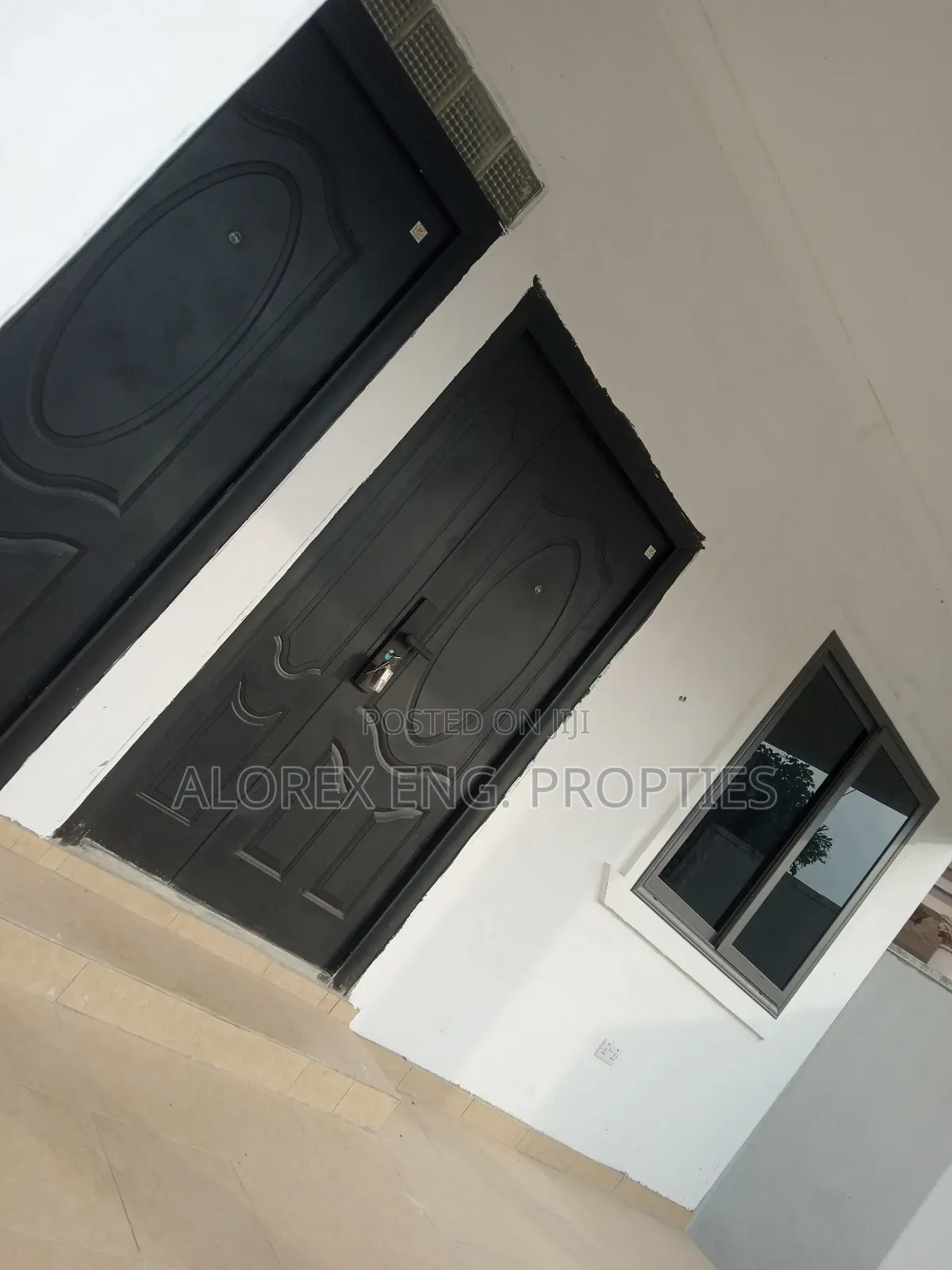 3bdrm House In Amrahia, Adenta For Sale