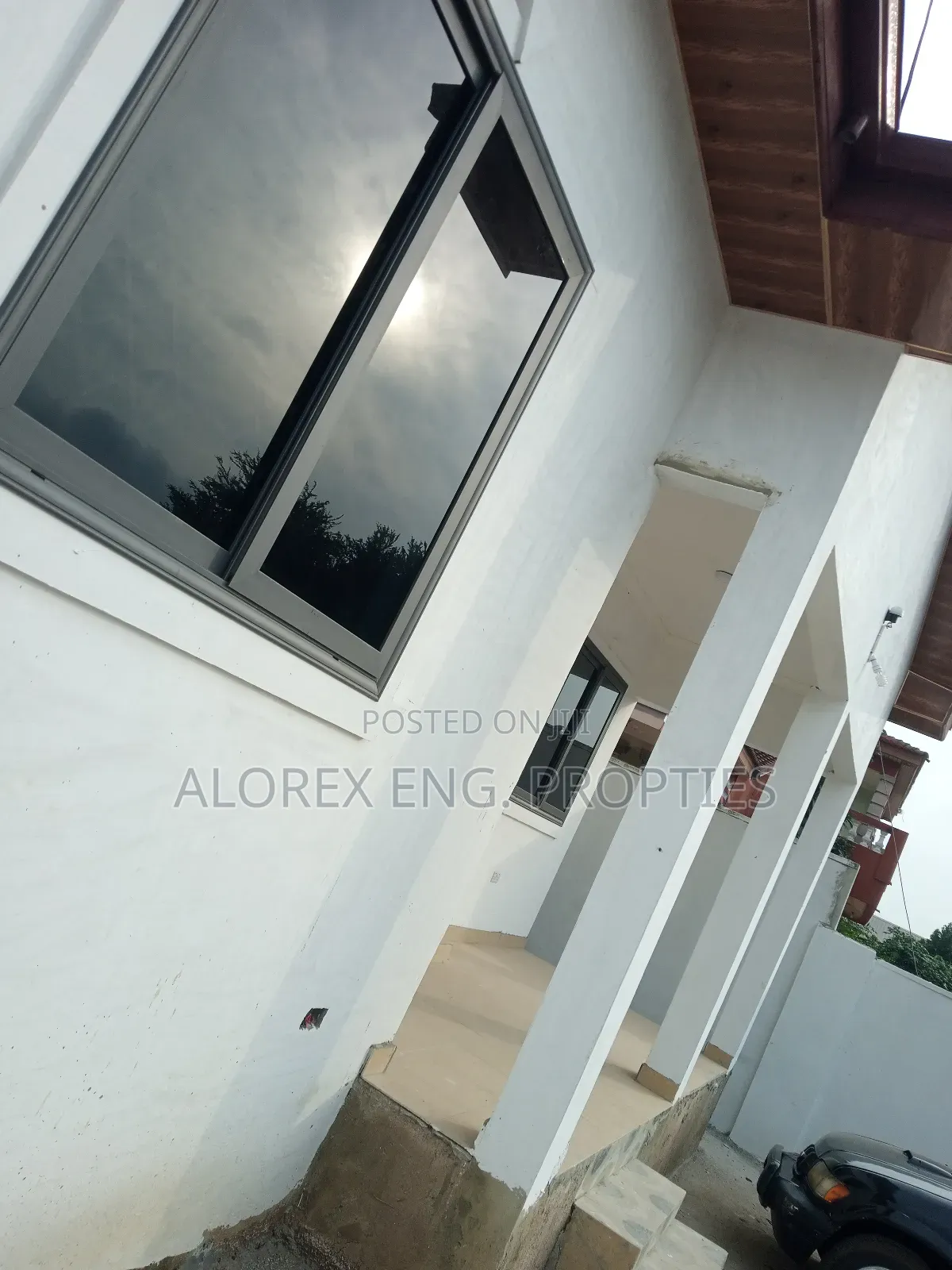 3bdrm House In Amrahia, Adenta For Sale